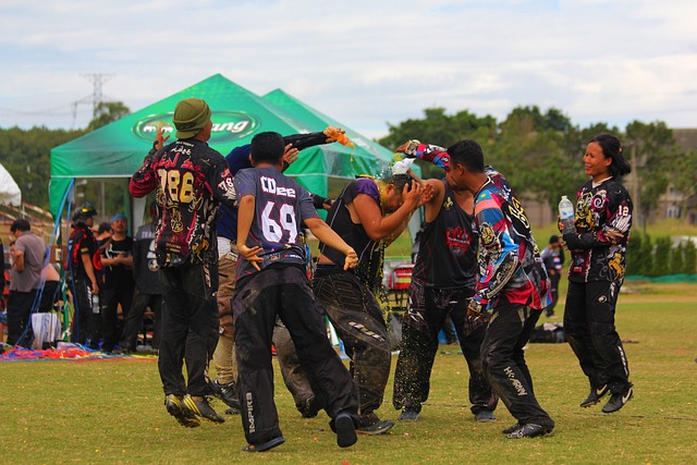 联在逆境中 联在逆境中